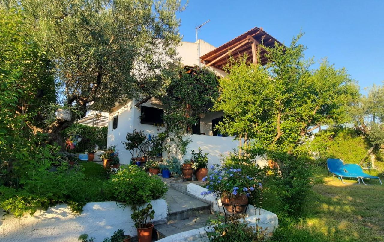 Sonia'S House With Garden Villa Геракини Екстериор снимка