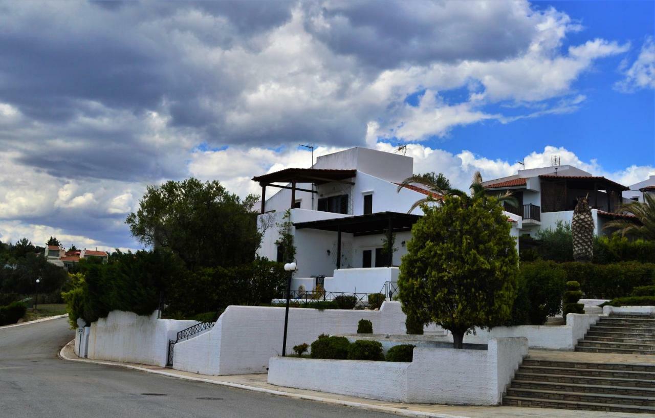 Sonia'S House With Garden Villa Геракини Екстериор снимка